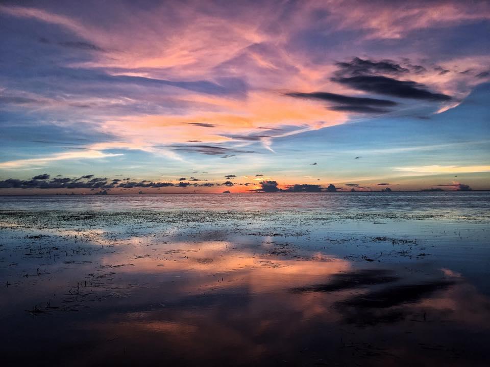 เบิร์ดแลนด์ บีช คลับ Hotel Bolinao ภายนอก รูปภาพ